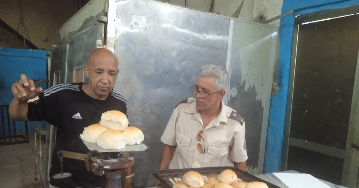 Cuba recorta la ración de pan mientras se agrava la crisis alimentaria