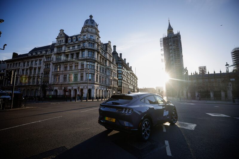 El automóvil eléctrico Ford Mach-E, fabricado por Ford Motor Co., durante el lanzamiento de la Cumbre Virtual Electrified 2021 de la Sociedad de Fabricantes y Comerciantes de Automóviles (SMMT) en Londres, Reino Unido, el jueves 25 de marzo de 2021. El automóvil eléctrico Ford Mach-E, fabricado por Ford Motor Co., durante el lanzamiento de la Cumbre Virtual Electrified 2021 de la Sociedad de Fabricantes y Comerciantes de Automóviles (SMMT) en Londres, Reino Unido, el jueves 25 de marzo de 2021.