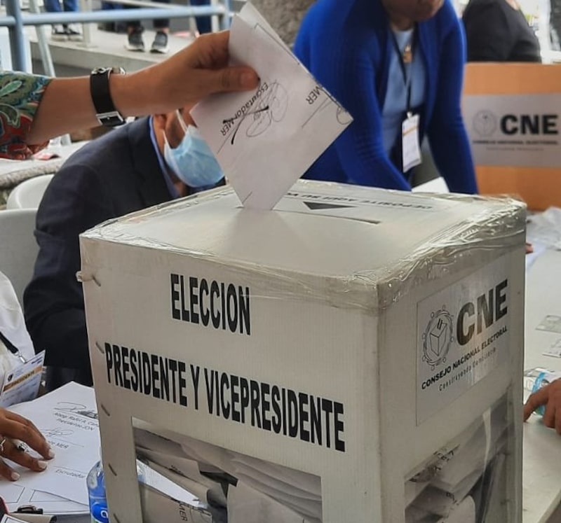 Urna electoral Urna electoral