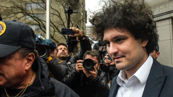 Así habría gastado Bankman-Fried miles de millones de dólares antes del colapso de FTX Así habría gastado Bankman-Fried miles de millones de dólares antes del colapso de FTX