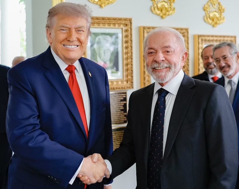 Trump afirma ter discutido comércio e tarifas com Lula Trump afirma ter discutido comércio e tarifas com Lula