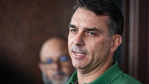 Bolsonaro publica una carta para respaldar a su hijo de cara a las presidenciales de 2026 Bolsonaro publica una carta para respaldar a su hijo de cara a las presidenciales de 2026