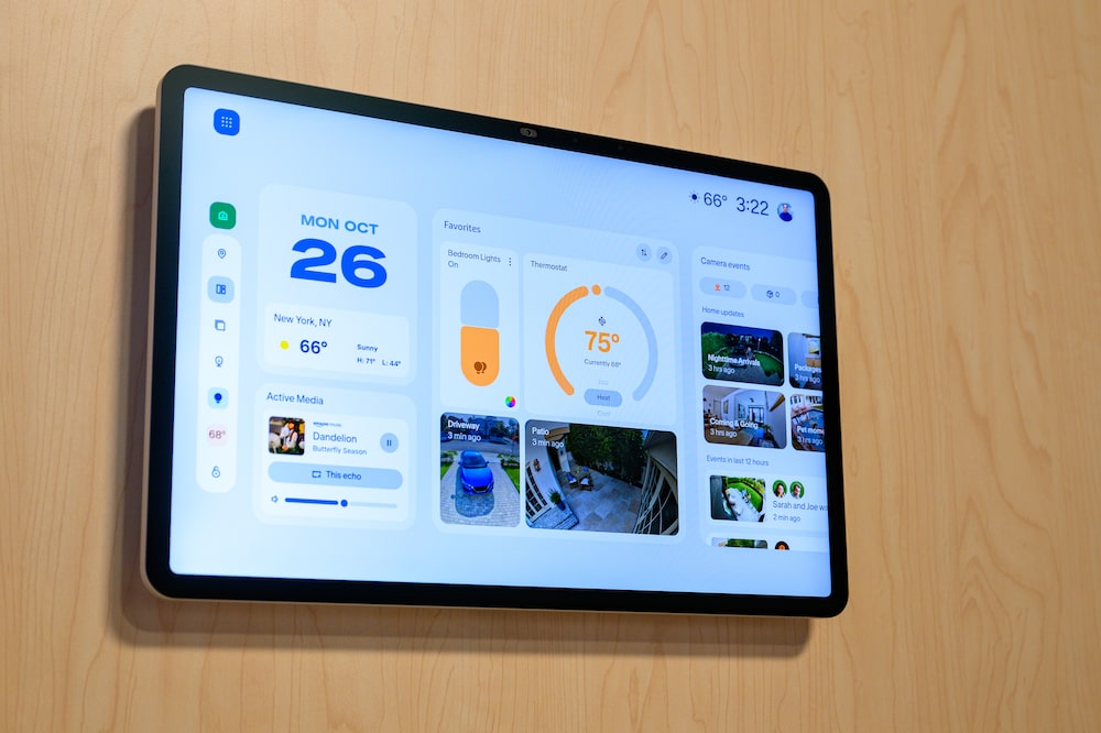 Echo Show 16 Echo Show 16
