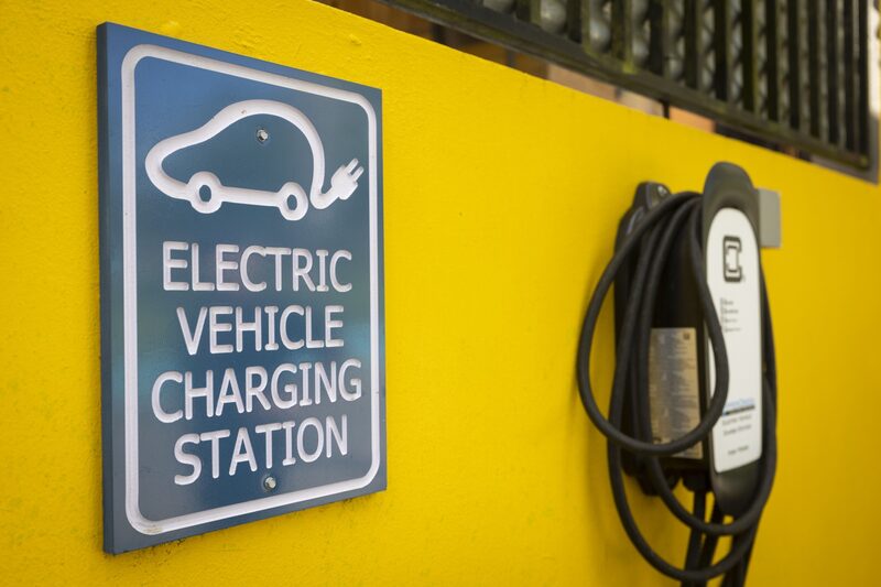 Estação de recarga para carros elétricos Estação de recarga para carros elétricos