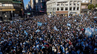 Efeito Messi: queda no consumo de energia desafia sistema elétrico argentino Efeito Messi: queda no consumo de energia desafia sistema elétrico argentino