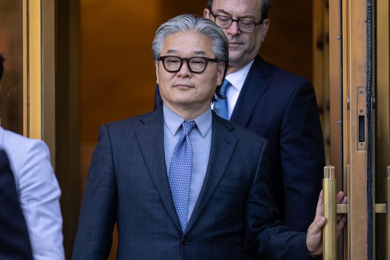 O fundador da Archegos Capital Management, Bill Hwang, também foi considerado culpado de manipular várias ações O fundador da Archegos Capital Management, Bill Hwang, também foi considerado culpado de manipular várias ações