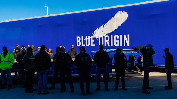 Dos empresas de Bezos compiten por el mejor talento: Blue Origin ficha a decenas de empleados de Amazon Leo Dos empresas de Bezos compiten por el mejor talento: Blue Origin ficha a decenas de empleados de Amazon Leo
