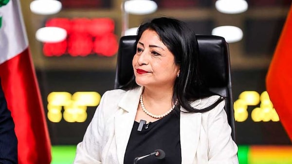 Denisse Miralles dejó de ser jefa de Gabinete de Perú: asume Luis Arroyo Denisse Miralles dejó de ser jefa de Gabinete de Perú: asume Luis Arroyo