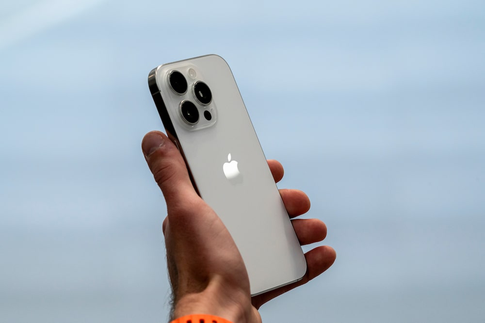 El Apple iPhone 16 Pro Max durante un evento en el campus de Apple Park en Cupertino, California, EE.UU., el lunes 9 de septiembre de 2024. El Apple iPhone 16 Pro Max durante un evento en el campus de Apple Park en Cupertino, California, EE.UU., el lunes 9 de septiembre de 2024.