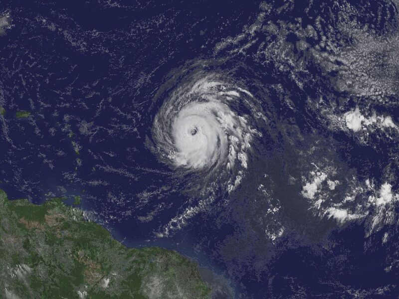 Entre 13 y 18 tormentas alcanzarán al menos fuerza de tormenta tropical. Entre 13 y 18 tormentas alcanzarán al menos fuerza de tormenta tropical.