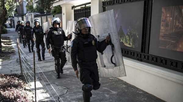 ¿Impasse con México beneficiará políticamente al presidente Noboa en Ecuador? ¿Impasse con México beneficiará políticamente al presidente Noboa en Ecuador?