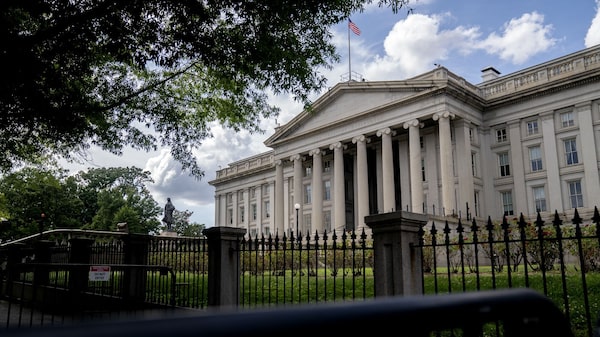 La Fed recorta las tasas de interés por tercera vez consecutiva y prevé un recorte en 2026 La Fed recorta las tasas de interés por tercera vez consecutiva y prevé un recorte en 2026