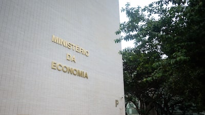 Transição na Economia? Haddad se reúne com Guedes em Brasília Transição na Economia? Haddad se reúne com Guedes em Brasília