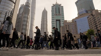 Na China, setores financeiro e imobiliário perdem empregos pela primeira vez Na China, setores financeiro e imobiliário perdem empregos pela primeira vez