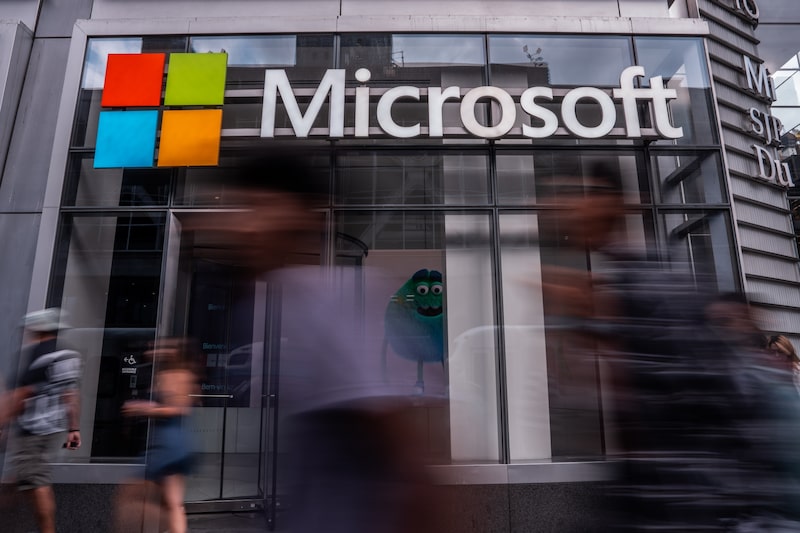 La caída de las acciones ha dejado a Microsoft valorada en su nivel más bajo en una década. Fotógrafo: Adam Gray/Bloomberg La caída de las acciones ha dejado a Microsoft valorada en su nivel más bajo en una década. Fotógrafo: Adam Gray/Bloomberg
