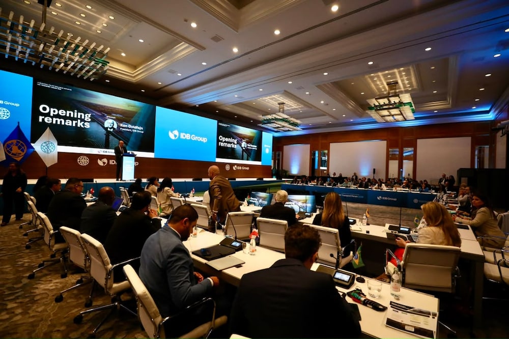 Representantes de gobiernos de América Latina y el Caribe participan en el LAC Transport Forum 2026, organizado por el BID en Miami. Representantes de gobiernos de América Latina y el Caribe participan en el LAC Transport Forum 2026, organizado por el BID en Miami.