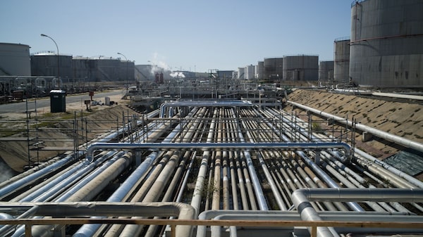 El petróleo sube por segundo día ante riesgos geopolíticos en Venezuela y Rusia El petróleo sube por segundo día ante riesgos geopolíticos en Venezuela y Rusia