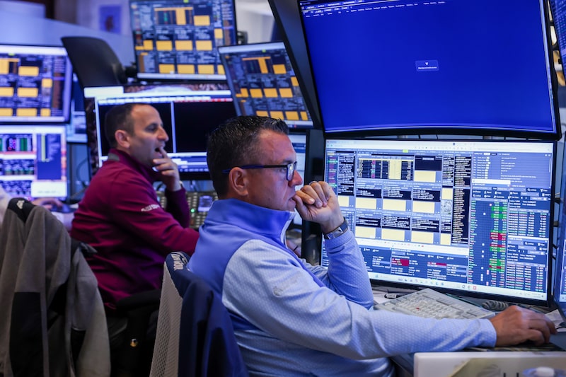 Traders work on the floor of the New York Stock Exchange (NYSE) in New York, US, on Monday, May 4, 2026. Stocks fell from all-time highs as oil climbed on concerns that heightened Middle East tensions could threaten a fragile ceasefire, keeping energy costs elevated while fueling inflation risks. Photographer: Michael Nagle/Bloomberg Traders work on the floor of the New York Stock Exchange (NYSE) in New York, US, on Monday, May 4, 2026. Stocks fell from all-time highs as oil climbed on concerns that heightened Middle East tensions could threaten a fragile ceasefire, keeping energy costs elevated while fueling inflation risks. Photographer: Michael Nagle/Bloomberg