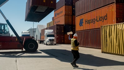 Economía de México, impulsada por las exportaciones, se complica con revisiones anuales del T-MEC Economía de México, impulsada por las exportaciones, se complica con revisiones anuales del T-MEC