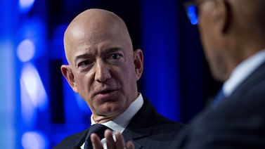 De Stevens a Bezos: los 10 multimillonarios que más acciones vendieron en el tercer trimestre De Stevens a Bezos: los 10 multimillonarios que más acciones vendieron en el tercer trimestre
