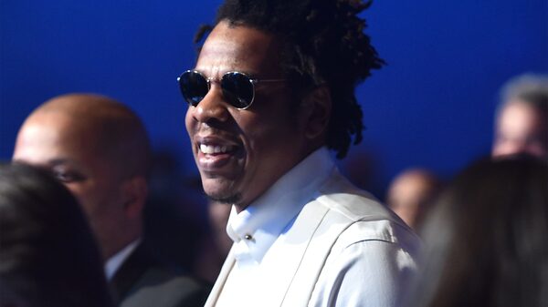 Jay-Z’s NFT Feud Spotlights Legal Peril in Hot Investment Trend Jay-Z’s NFT Feud Spotlights Legal Peril in Hot Investment Trend