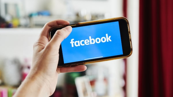 Como Facebook e Amazon contam com uma força de trabalho invisível Como Facebook e Amazon contam com uma força de trabalho invisível