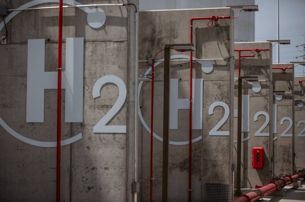 El país ibérico está incrementando sus inversiones en más de US$19.500 millones para producir y distribuir hidrógeno generado a partir de energías renovables El país ibérico está incrementando sus inversiones en más de US$19.500 millones para producir y distribuir hidrógeno generado a partir de energías renovables