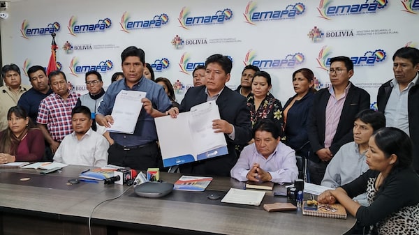 Gobierno de Bolivia acuerda con panificadores mantener el pan en Bs 0,50 Gobierno de Bolivia acuerda con panificadores mantener el pan en Bs 0,50