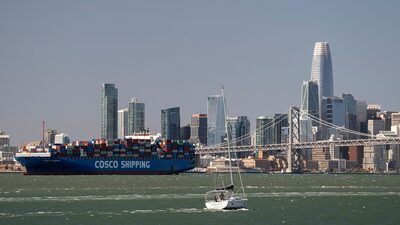 EE.UU. suspenderá tasas portuarias a buques chinos por un año tras tregua con Pekín EE.UU. suspenderá tasas portuarias a buques chinos por un año tras tregua con Pekín
