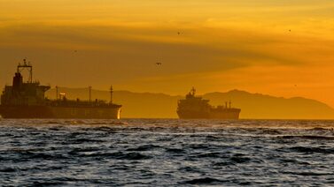 Ingresos de superpetroleros en ruta de Medio Oriente a Asia se acercan a US$510.000 diarios Ingresos de superpetroleros en ruta de Medio Oriente a Asia se acercan a US$510.000 diarios