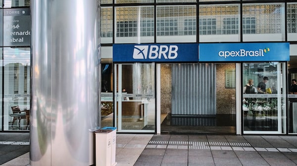 Banco de Brasilia sustituye a directores de Finanzas y Riesgos en medio de investigaciones Banco de Brasilia sustituye a directores de Finanzas y Riesgos en medio de investigaciones