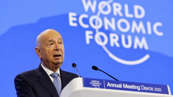 Fórum Econômico Mundial diz que fundador é inocente de irregularidades Fórum Econômico Mundial diz que fundador é inocente de irregularidades