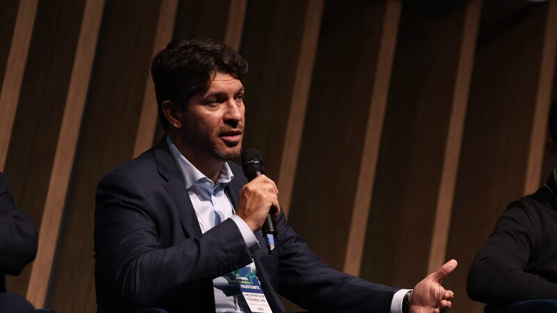 Riverwood quer investir US$ 400 milhões e mira fatias maiores de empresas no país Riverwood quer investir US$ 400 milhões e mira fatias maiores de empresas no país