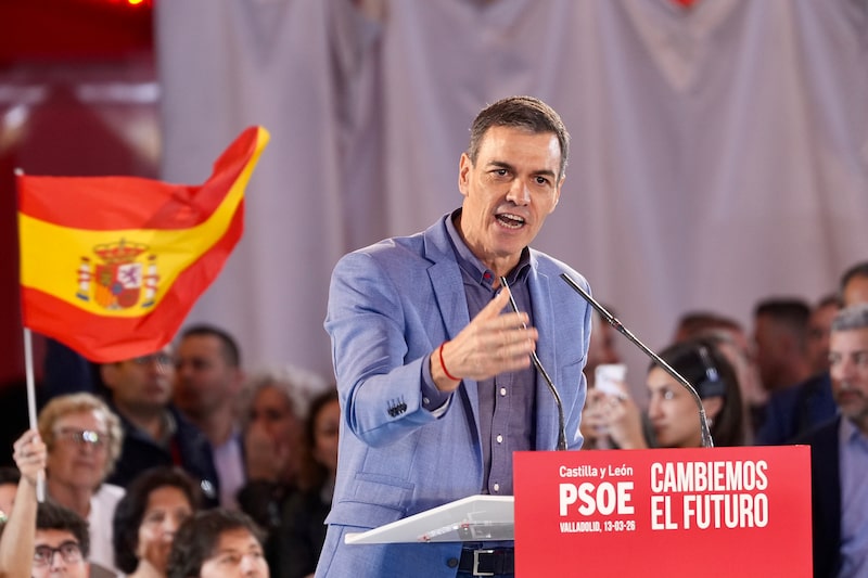 El presidente del Gobierno, Pedro Sánchez, interviene durante el cierre de campaña del PSOE, el 13 de marzo de 2026 en Valladolid, Castilla y León, España. El presidente del Gobierno, Pedro Sánchez, interviene durante el cierre de campaña del PSOE, el 13 de marzo de 2026 en Valladolid, Castilla y León, España.