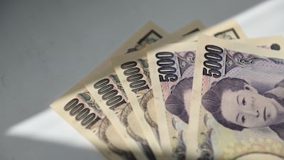 El yen se debilita por encima de los 160 por dólar y reduce las ganancias de las intervenciones El yen se debilita por encima de los 160 por dólar y reduce las ganancias de las intervenciones