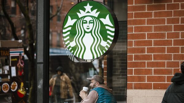 Menos café, mais chá: Starbucks corta preços na China para atrair clientes Menos café, mais chá: Starbucks corta preços na China para atrair clientes