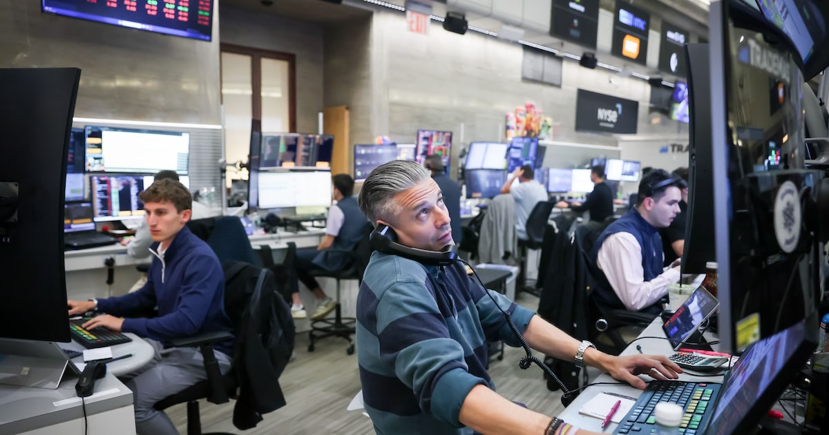 Múltiplo P/E del S&P 500 cae a 19 veces según Goldman Sachs