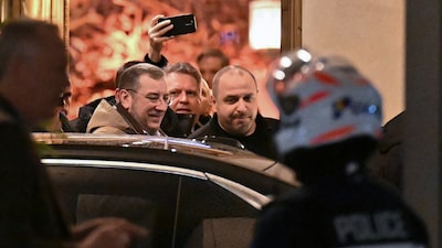 Zelenskiy dice que Rusia está alargando las negociaciones para poner fin a la guerra Zelenskiy dice que Rusia está alargando las negociaciones para poner fin a la guerra