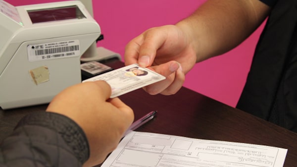 Voto de mexicanos en el extranjero 2024: cómo tramitar el INE y hacer el registro Voto de mexicanos en el extranjero 2024: cómo tramitar el INE y hacer el registro