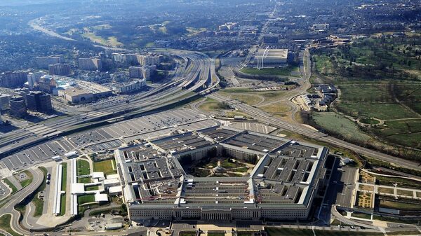 El Pentágono descarta gastar US$2,5 mil millones en una subvención de chips a Intel El Pentágono descarta gastar US$2,5 mil millones en una subvención de chips a Intel