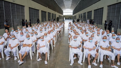 El Salvador celebra un juicio masivo contra 486 presuntos miembros de la MS-13 El Salvador celebra un juicio masivo contra 486 presuntos miembros de la MS-13