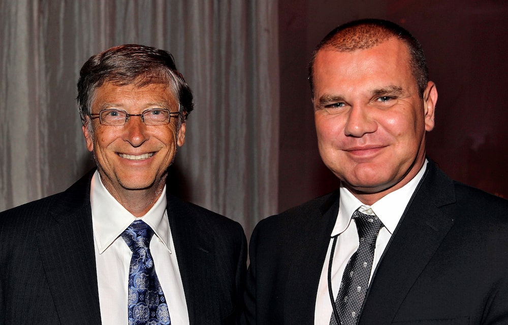 WASHINGTON, DC - JULY 21: Bill Gates and Boris Nikolic attend Together To End AIDS: An Evening To Benefit amfAR and GBCHealth at John F. Kennedy Center for the Performing Arts on July 21, 2012 in Washington, DC. (Photo by Paul Morigi/Getty Images) WASHINGTON, DC - JULY 21: Bill Gates and Boris Nikolic attend Together To End AIDS: An Evening To Benefit amfAR and GBCHealth at John F. Kennedy Center for the Performing Arts on July 21, 2012 in Washington, DC. (Photo by Paul Morigi/Getty Images)