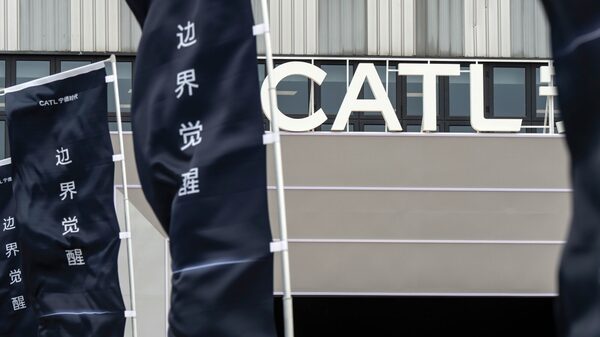 Líder chinesa de baterias de lítio suspende produção em mina em alerta para elétricos Líder chinesa de baterias de lítio suspende produção em mina em alerta para elétricos