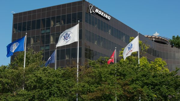 Boeing se enfrenta a huelga de trabajadores mientras su CEO busca recuperación de la empresa Boeing se enfrenta a huelga de trabajadores mientras su CEO busca recuperación de la empresa