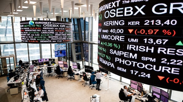 Daybreak: Venta de bonos globales se intensifica; EE.UU. ataca un barco con drogas de Venezuela Daybreak: Venta de bonos globales se intensifica; EE.UU. ataca un barco con drogas de Venezuela