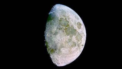 China lanza un satélite clave para su misión a la cara oculta de la Luna China lanza un satélite clave para su misión a la cara oculta de la Luna