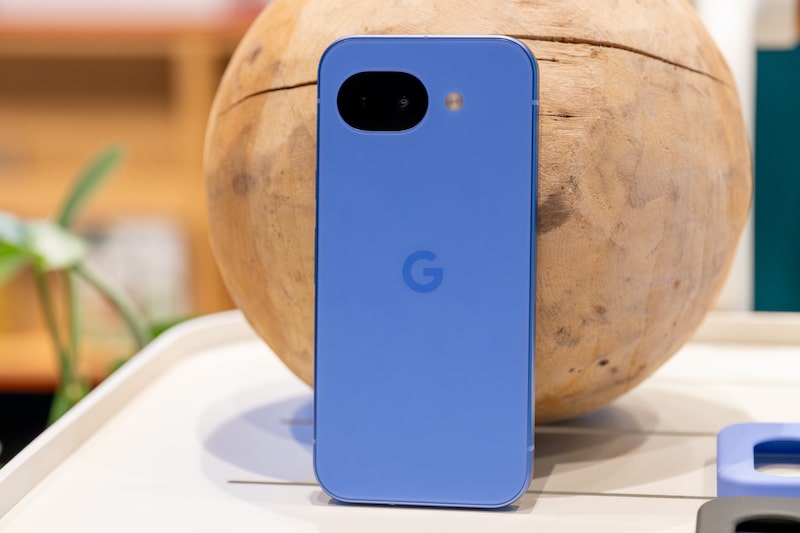 El Pixel 10a tiene el mismo precio de $499 que su predecesor. Fotógrafo: Chris Welch/Bloomberg. El Pixel 10a tiene el mismo precio de $499 que su predecesor. Fotógrafo: Chris Welch/Bloomberg.