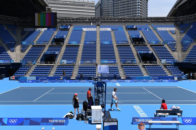 Atletas practican en Ariake Tennis Park en Tokio, el 20 de julio. Los Juegos de Tokio se llevarán a cabo sin espectadores Atletas practican en Ariake Tennis Park en Tokio, el 20 de julio. Los Juegos de Tokio se llevarán a cabo sin espectadores