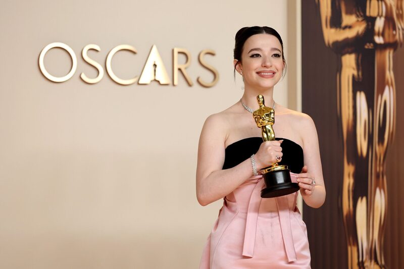 Mikey Madison, vencedora do Oscar de melhor atriz por "Anora". Foto: Mike Coppola/Getty Images Mikey Madison, vencedora do Oscar de melhor atriz por "Anora". Foto: Mike Coppola/Getty Images