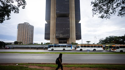 Analistas brasileños bajan su previsión para la tasa Selic al 13,5% en 2026 Analistas brasileños bajan su previsión para la tasa Selic al 13,5% en 2026